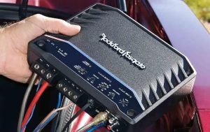 How to reset car amp