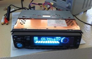 8 volt pre out head unit