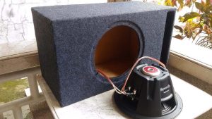 sealing a subwoofer box