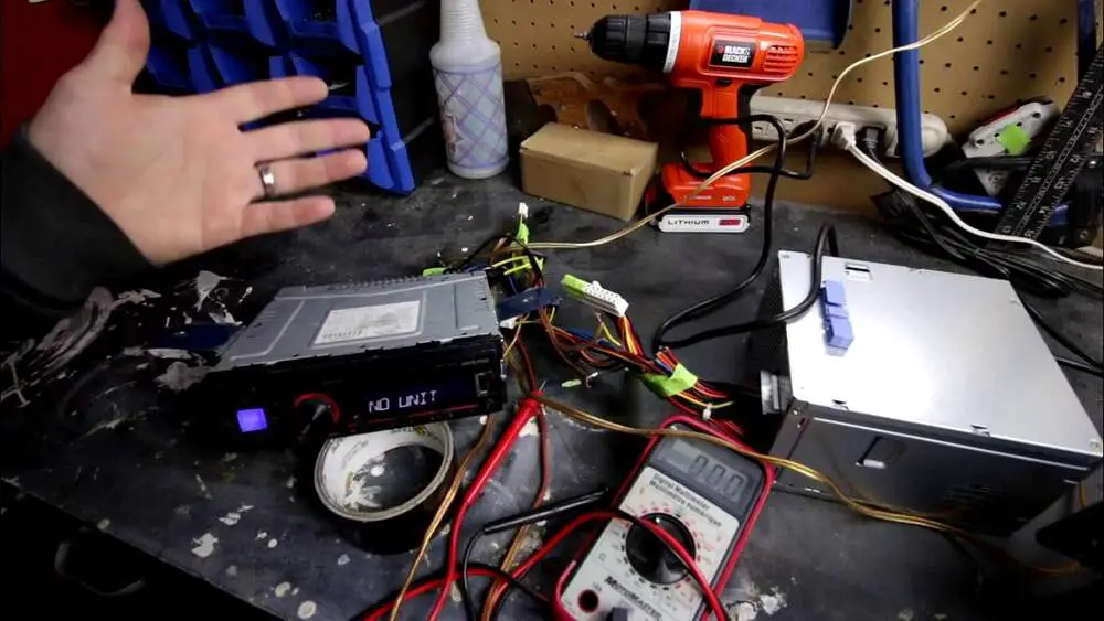 how to wire a car stereo to a 12v battery
