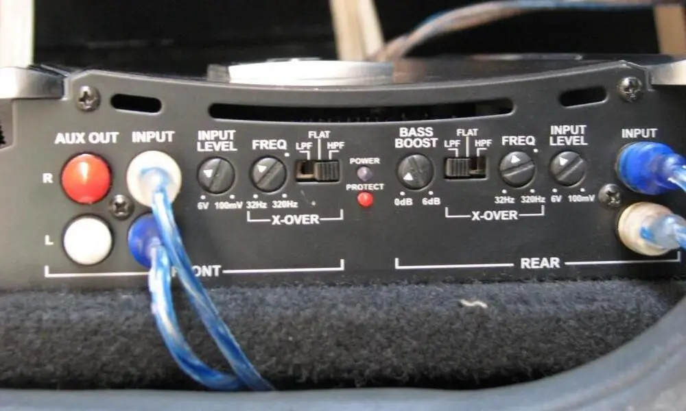 how to set frequency on amp 